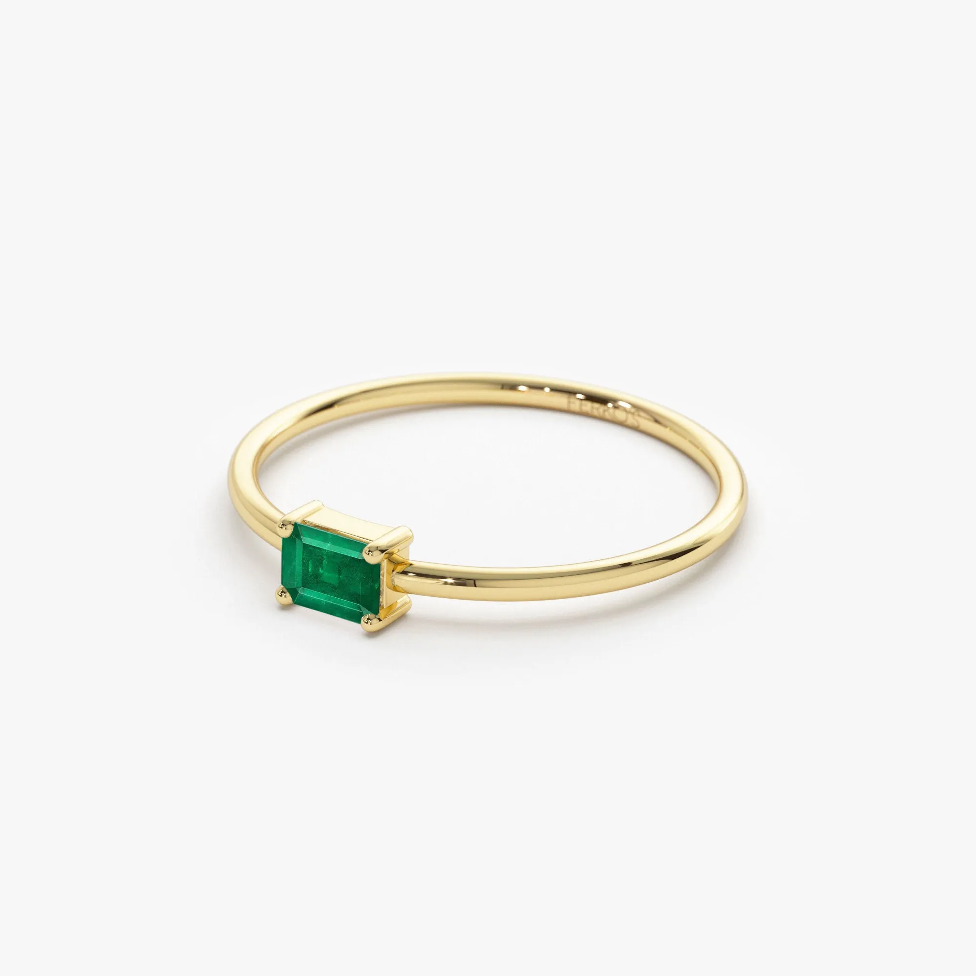 14k Octagon Cut Emerald Ring