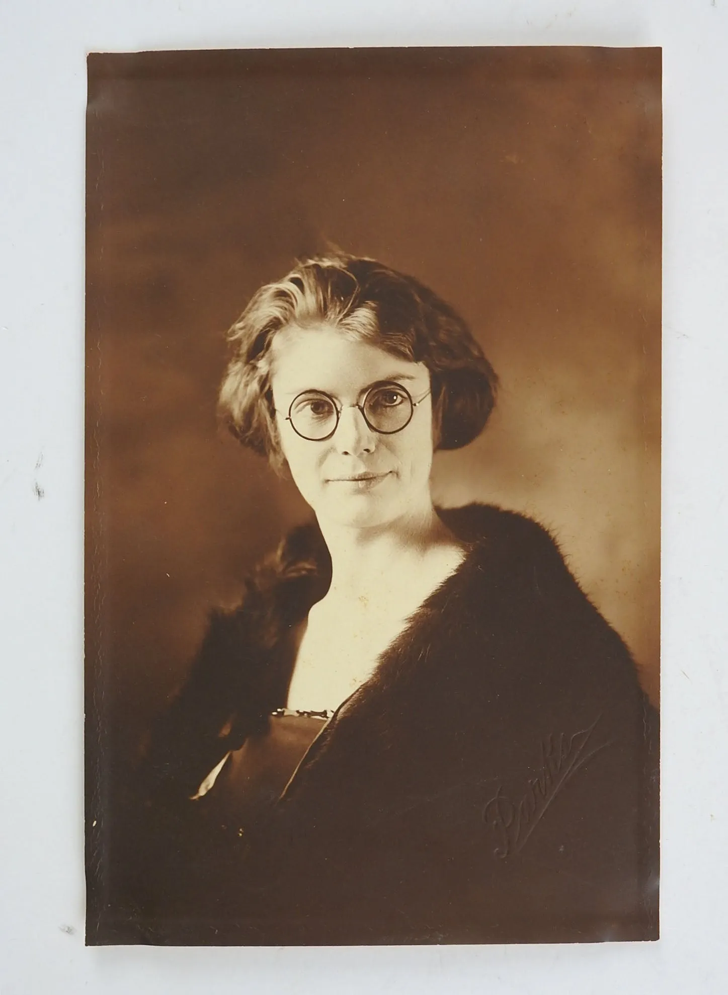 1920's Vintage Photograph of Pretty Girl In Glasses