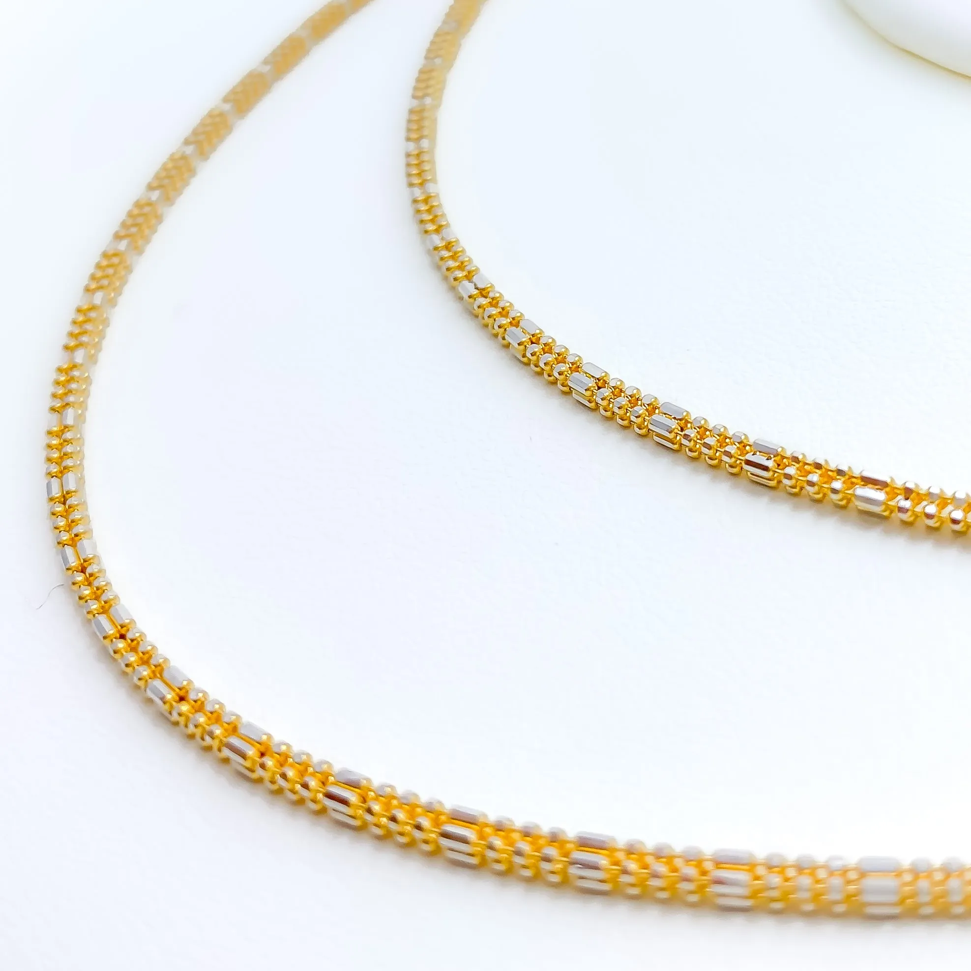 Alternating Two - Tone 22K Gold Chain - 16"