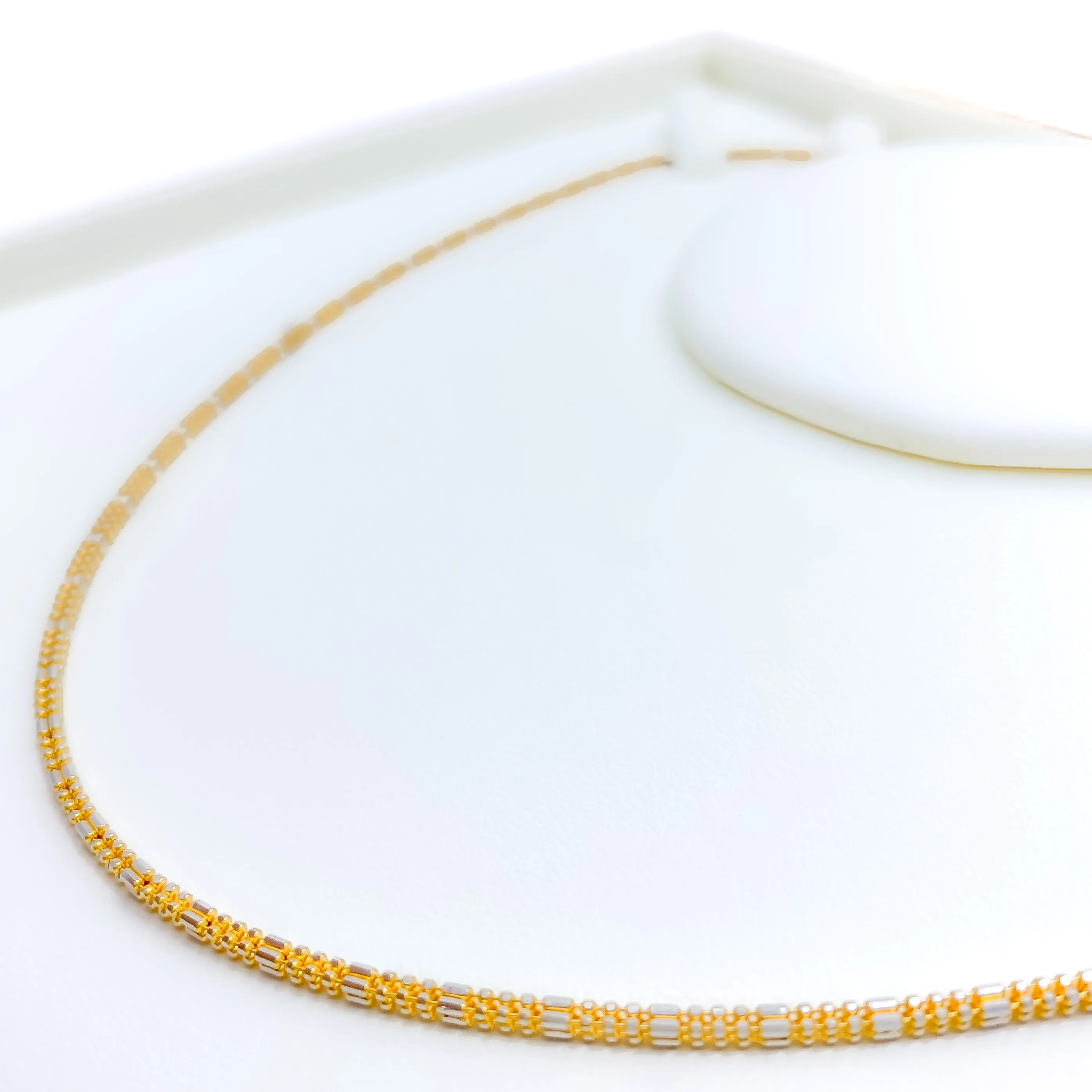 Alternating Two - Tone 22K Gold Chain - 16"