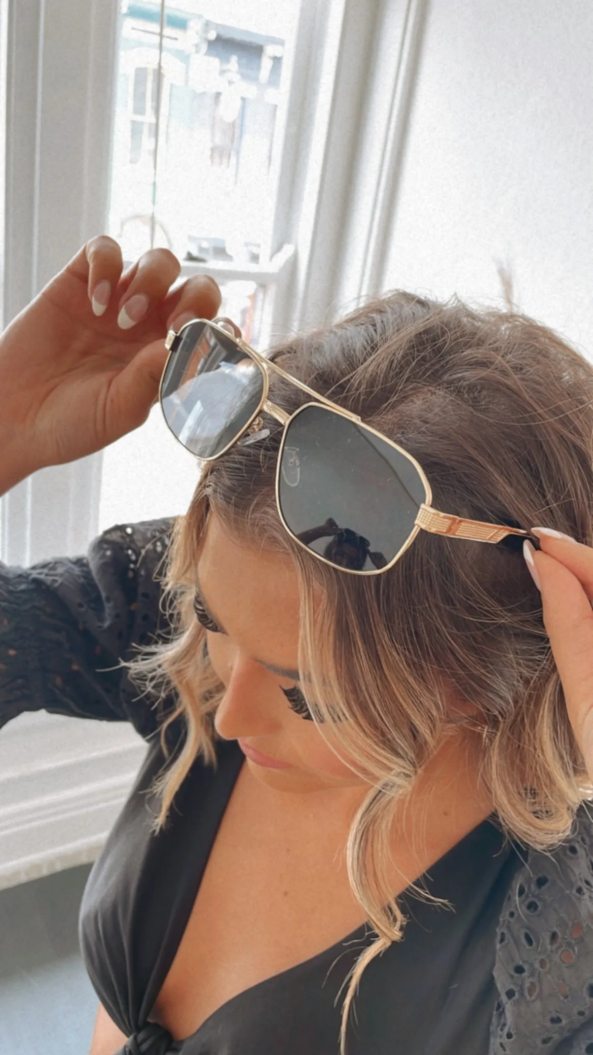 Basic Black Sunglasses With Gold Frame