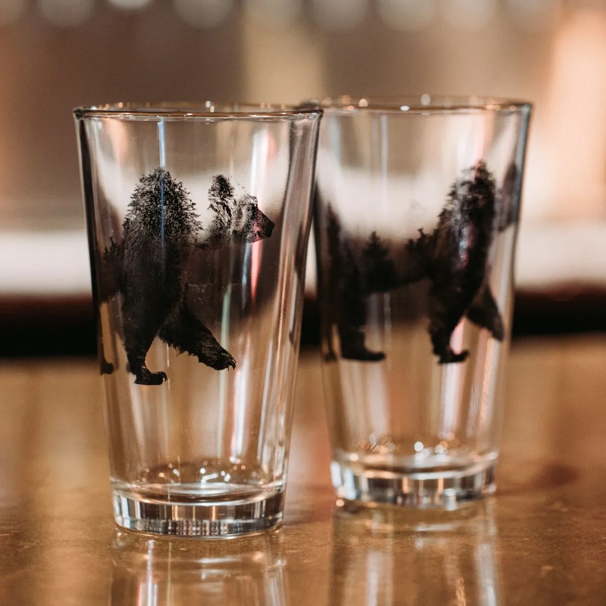 Black Lantern Beer Pint Glass Set - Double Exposure Bear