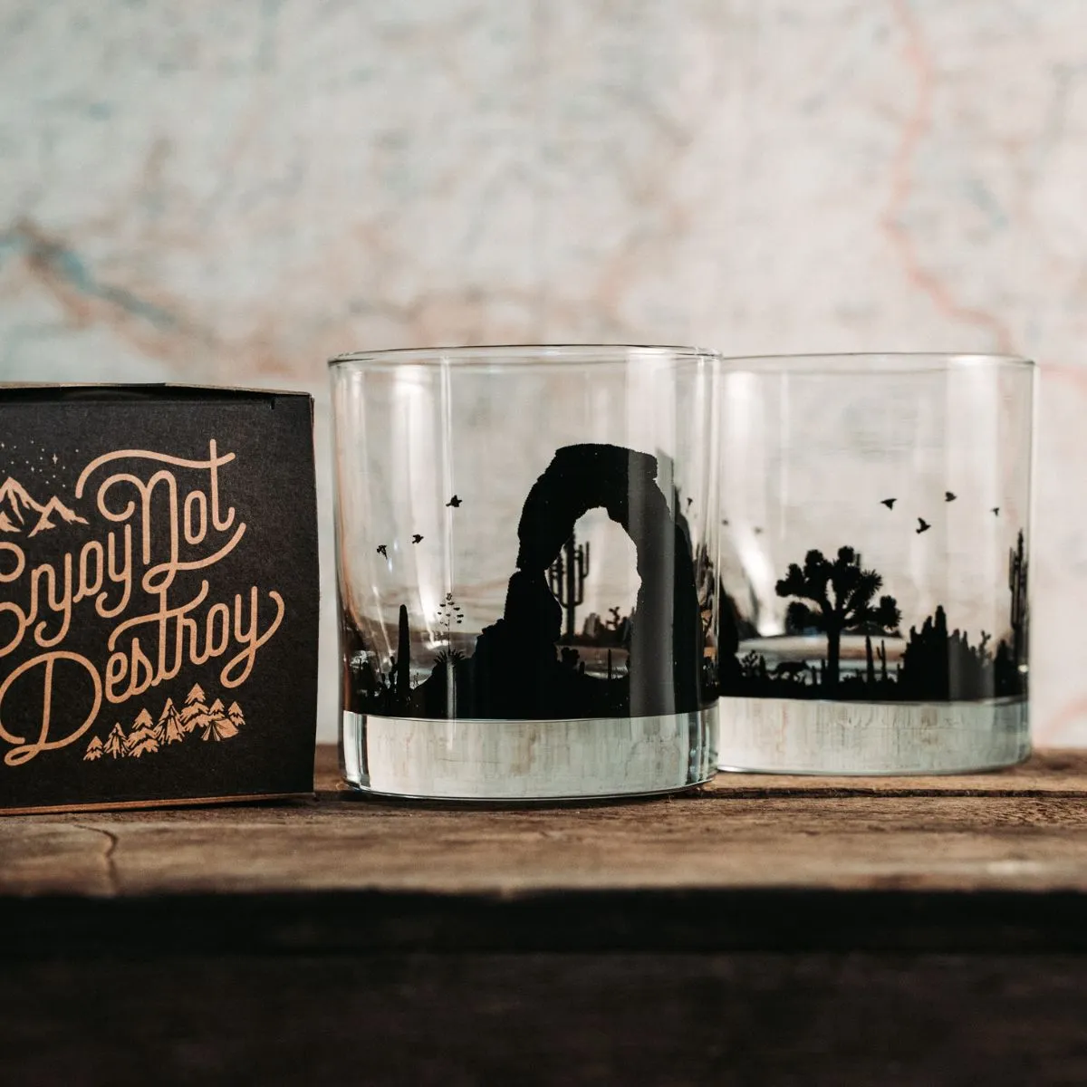 Black Lantern Whiskey Glass Set - Desert Landscape