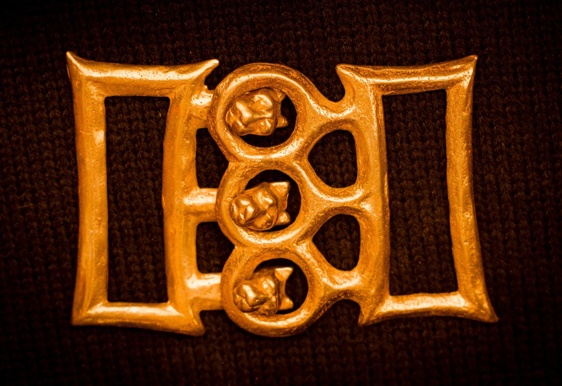 Clasp with bear heads - X-09