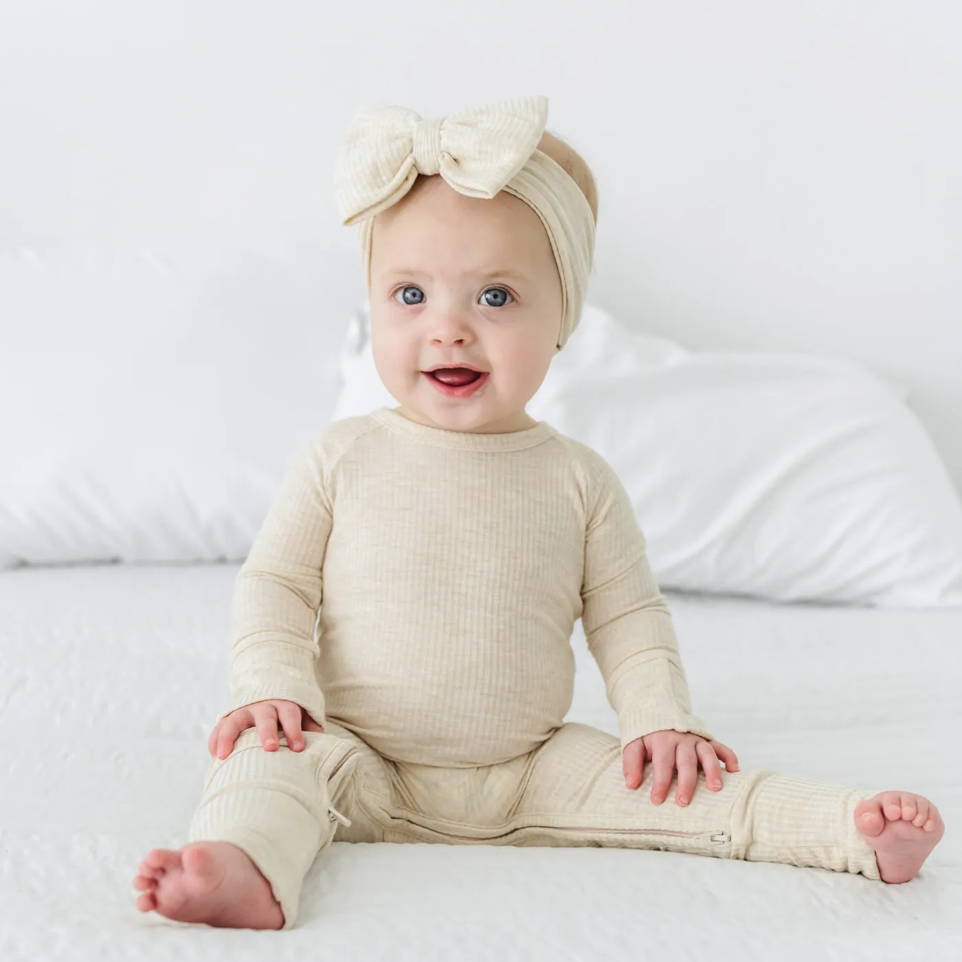 Heather Oatmeal Ribbed Luxe Bow Headband