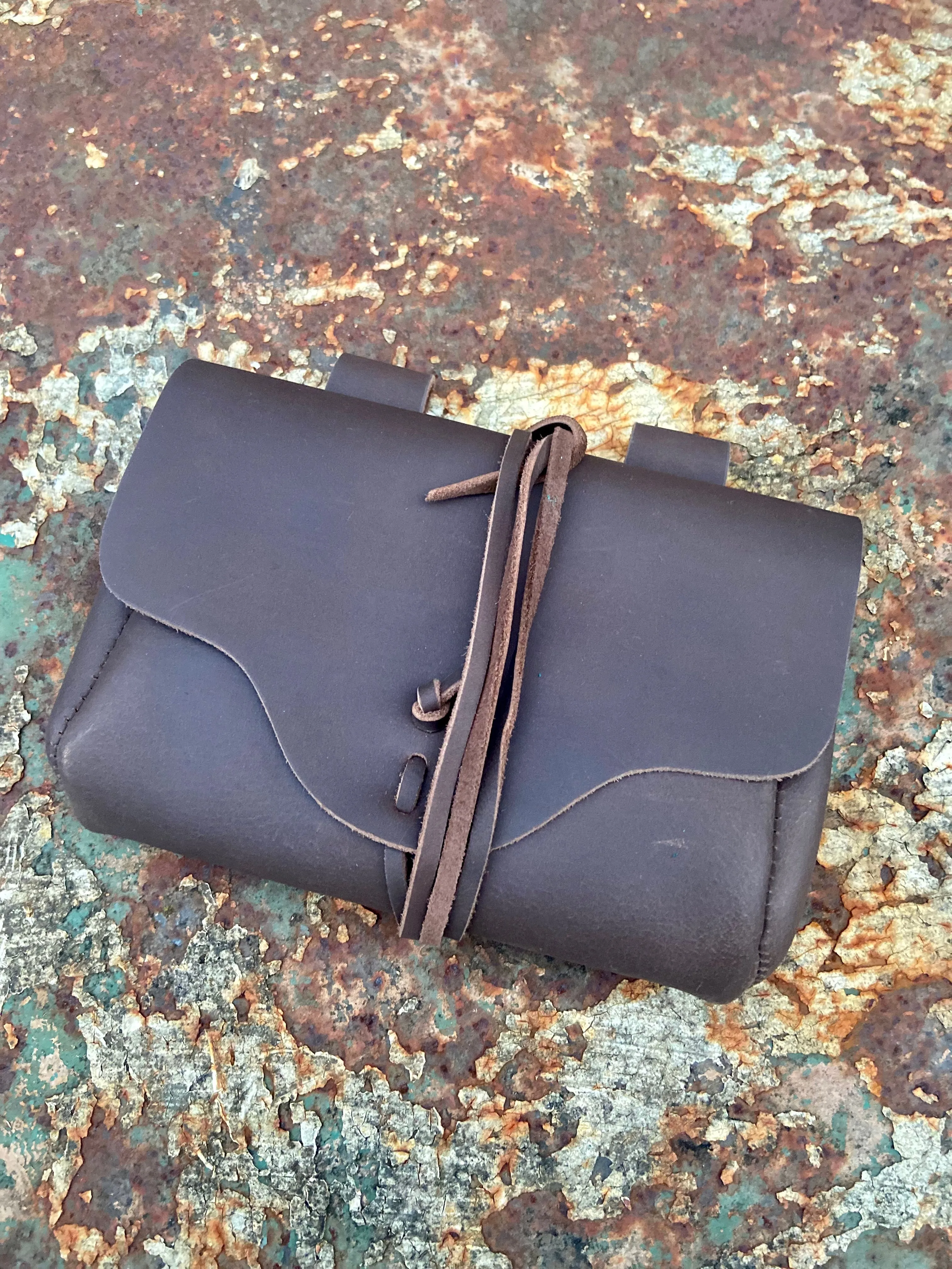 Leather belt pouch